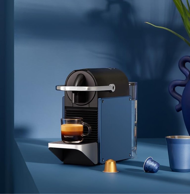 Cafeteira Nespresso Pixie Redesign Azul Escuro 700 mL 1.350w