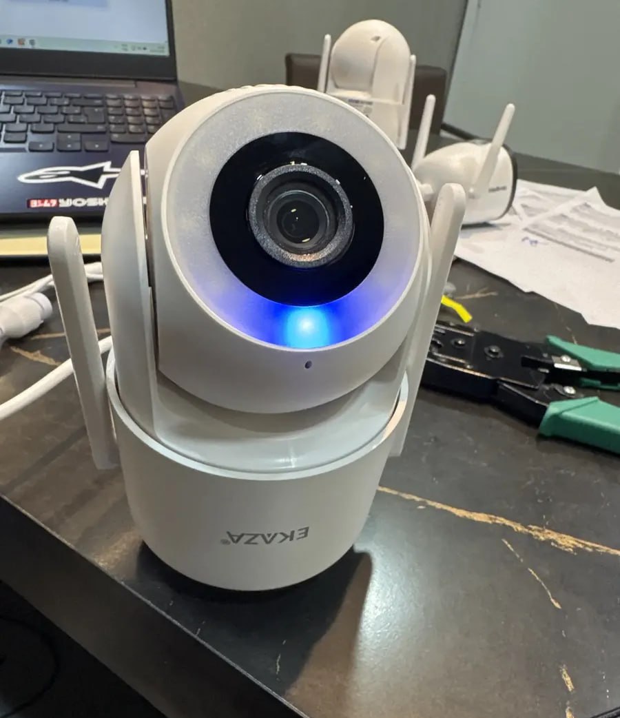 Câmera de segurança Externa Wifi Dome Lite Prova da Água Resistente Ip66 Ekaza Branco