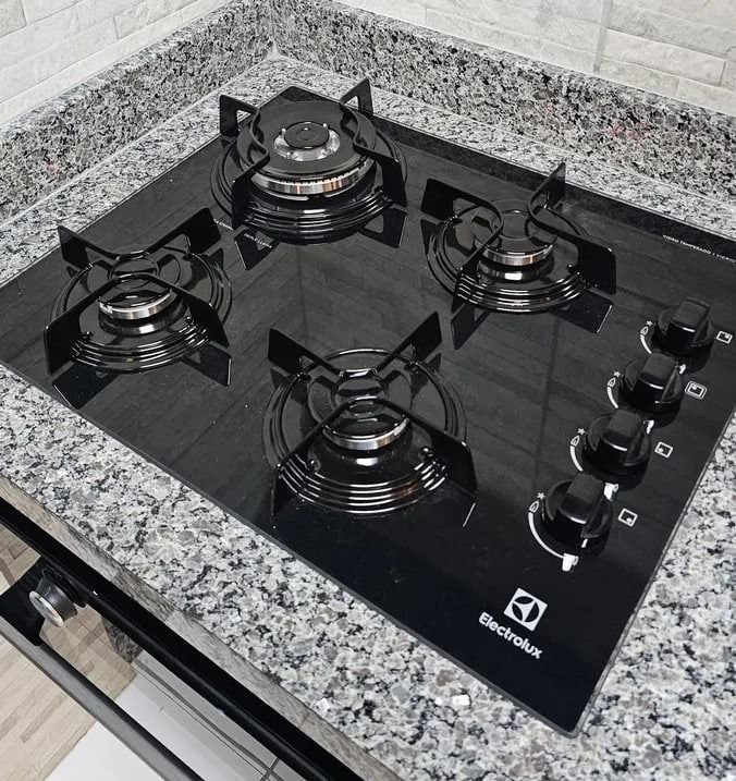 Cooktop 4 Bocas a Gás Electrolux Mesa de Vidro Efficient Grade de Aço Fosco (KE4GR) Bivolt