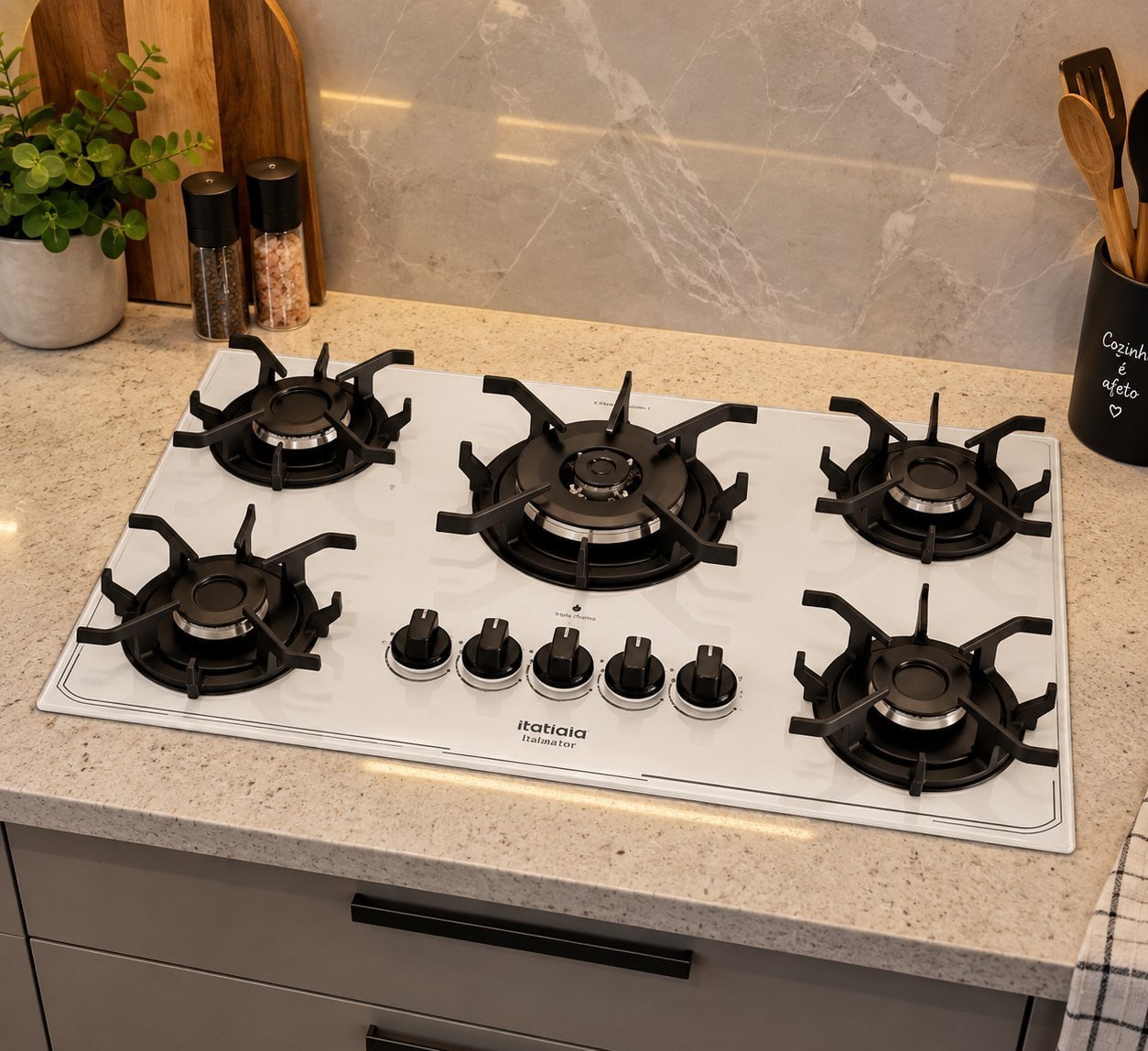 Cooktop a Gás 5 Bocas Itatiaia Itamaster Branco Grades de Ferro Fundido e 8 Apoios