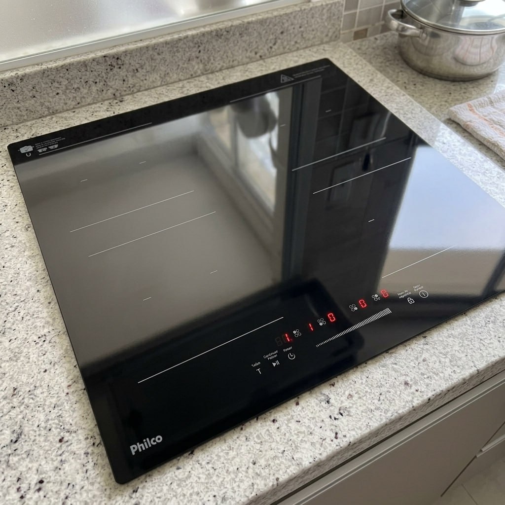 Cooktop de Indução Philco PCTQ1 Função Turbo