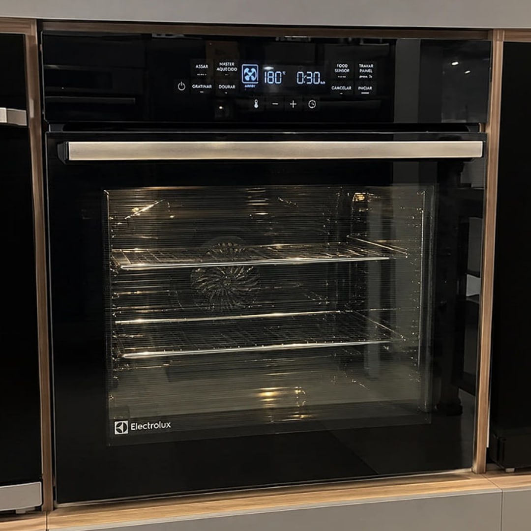 Forno De Embutir Electrolux Elétrico 80l Experience Com Food Cor Preto OE8EF