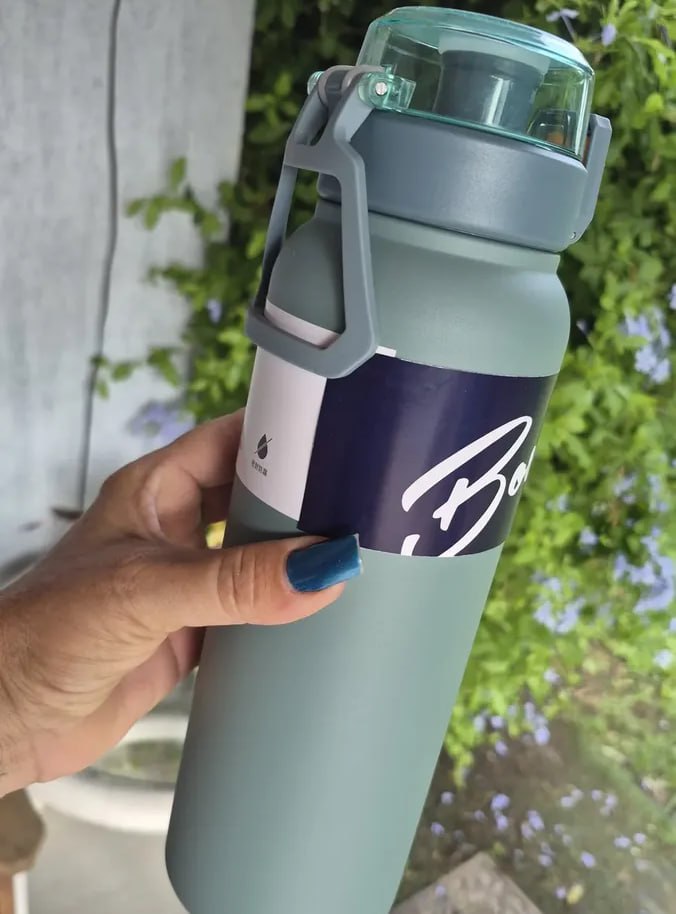 Garrafa Isotérmica Inox Vácuo Premium Antivazamento 1 Litro*