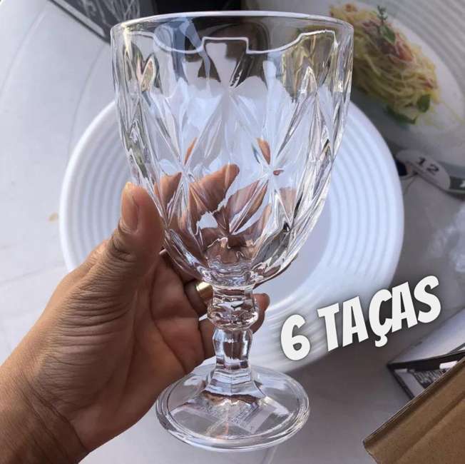 Jogo de 6 Taças de Vidro Diamond Transparente, 340ml, Design Canelado Elegante, 15cm de Altu...