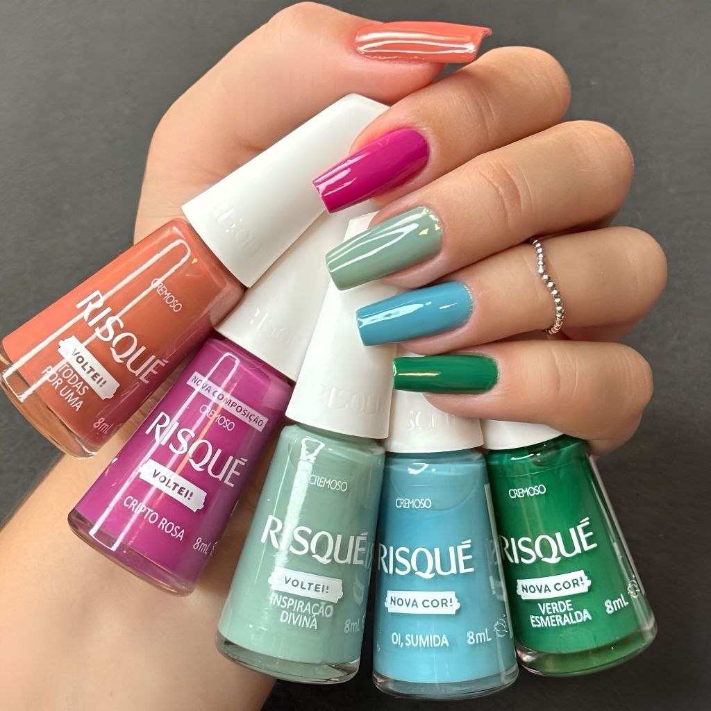 KIT 5 ESMALTES RISQUE COLEÇÃO NOVA COR E VOLTEI ESMALTE ATACADO