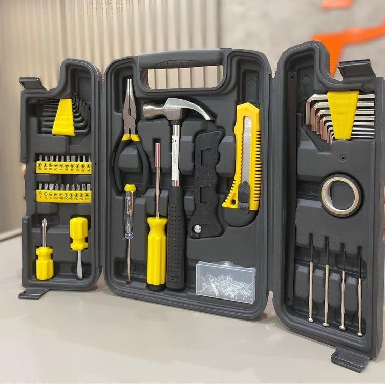 Kit Ferramentas 200 Peças c/ Maleta Titanium - Chaves, Alicates, Martelos, Serra - Aço Carbo...