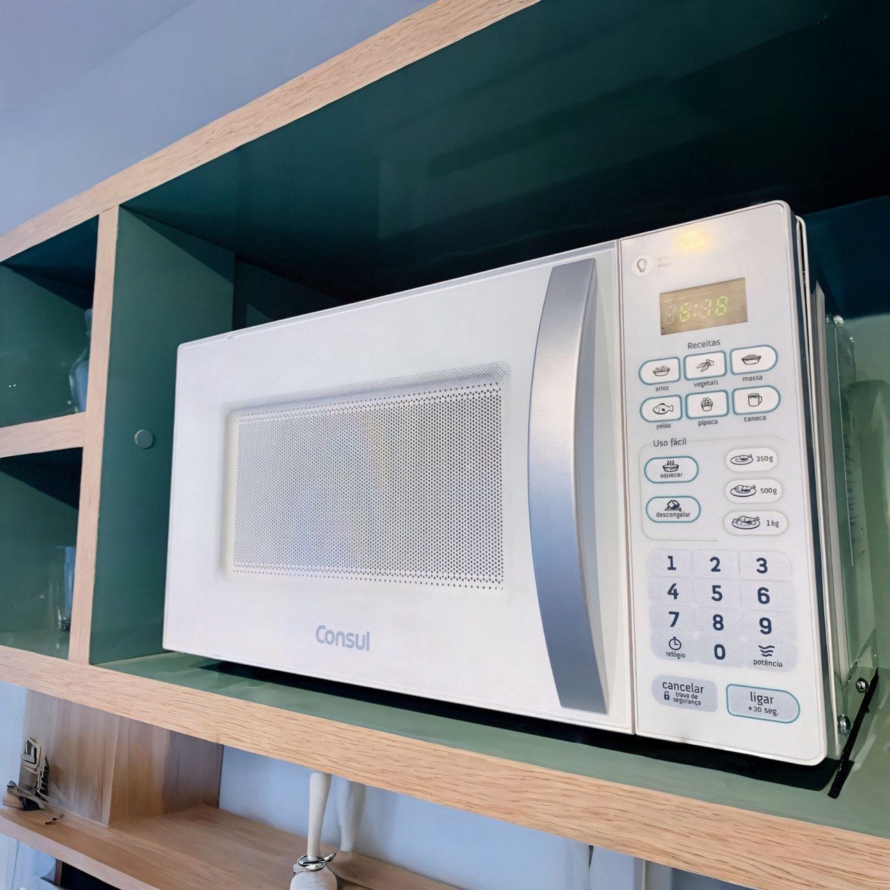 Micro-ondas Consul 20L Branco Função Descongelar - CMA20BB