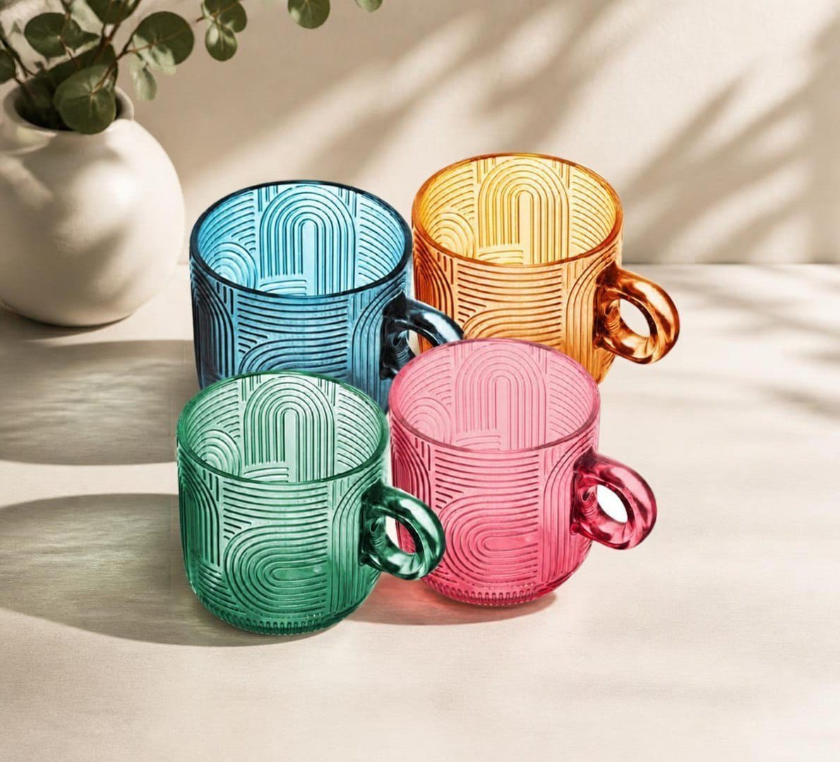 Prepare-se para servir seu café com estilo e dar um show de cores na mesa! ☕🌈