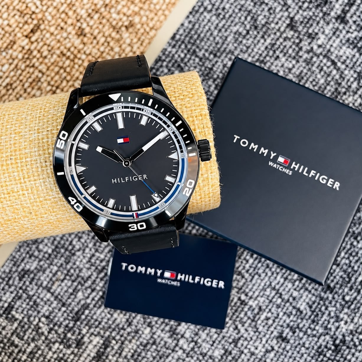 Relógio Masculino de Couro de Quartzo Preto Tommy Hilfiger