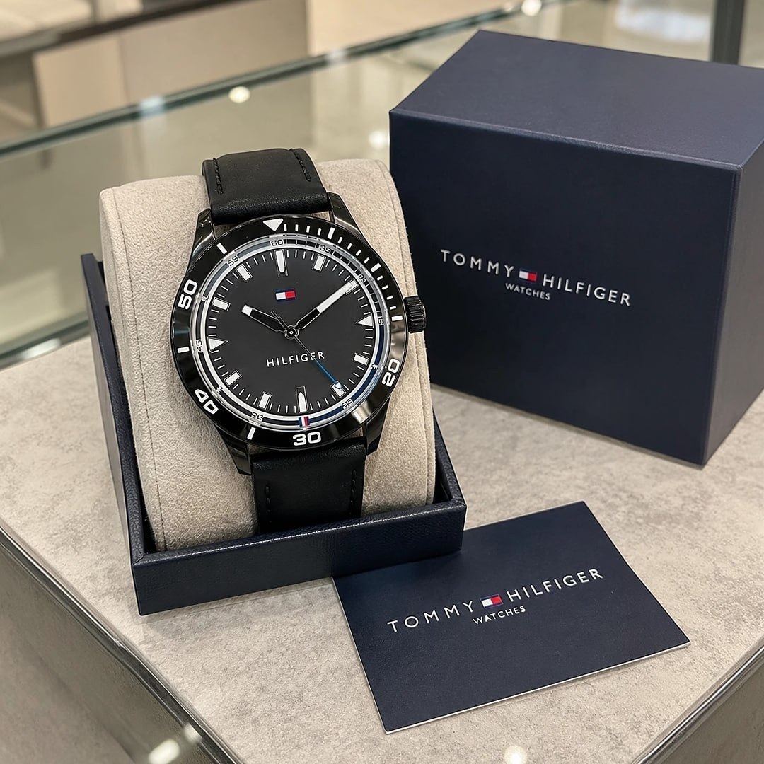 Relógio Tommy Hilfiger Toc Masculino Em Couro Preto 1791819*