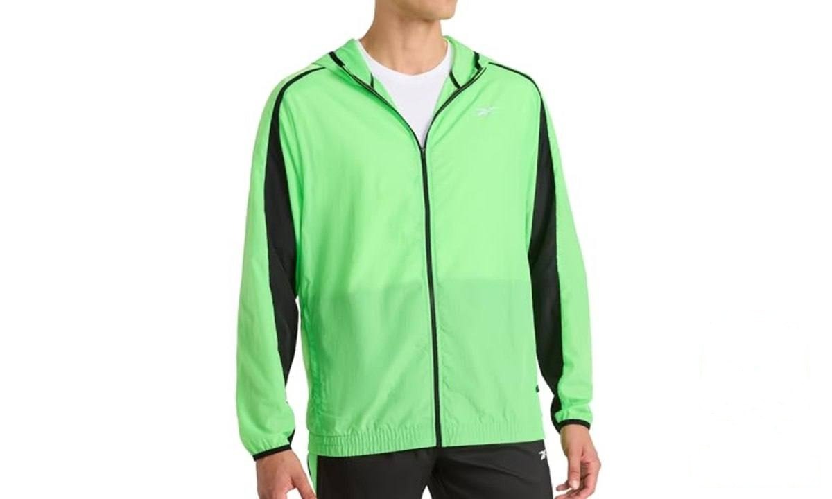 ➡️ Suéter com capuz Running Woven Wind Jacket ReebokMasculino - P